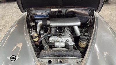 Lot 132 - 1966 JAGUAR S TYPE
