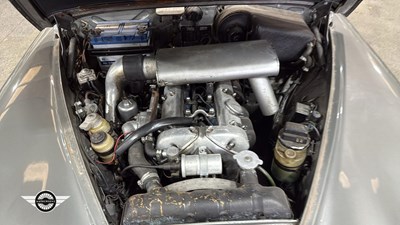 Lot 132 - 1966 JAGUAR S TYPE