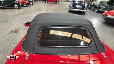 Lot 120 - 1998 MAZDA MX-5