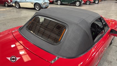 Lot 120 - 1998 MAZDA MX-5