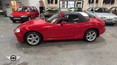 Lot 120 - 1998 MAZDA MX-5