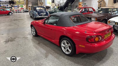 Lot 120 - 1998 MAZDA MX-5