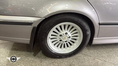 Lot 164 - 1997 BMW 528I SE AUTO