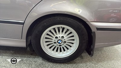 Lot 164 - 1997 BMW 528I SE AUTO