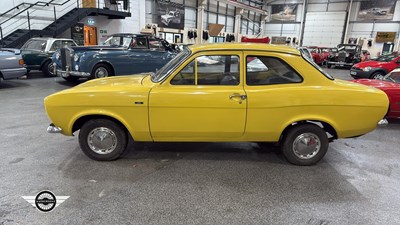 Lot 166 - 1971 FORD ESCORT 1100 BASE