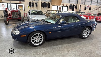 Lot 172 - 1998 JAGUAR XKR AUTO