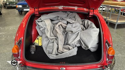 Lot 202 - 1963 JAGUAR 3.8