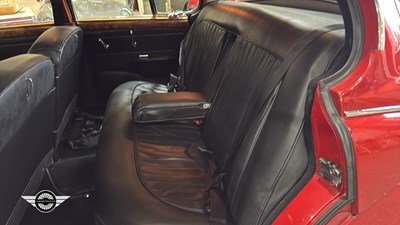 Lot 202 - 1963 JAGUAR 3.8