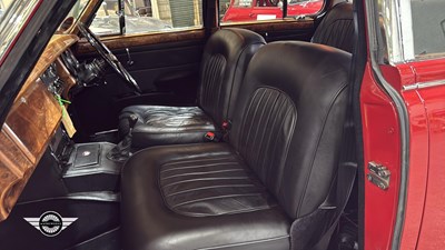 Lot 202 - 1963 JAGUAR 3.8