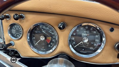 Lot 212 - 1961 MG A