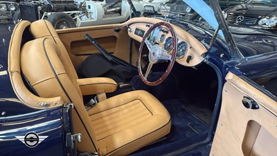 Lot 212 - 1961 MG A