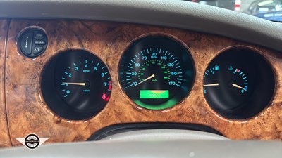 Lot 224 - 1998 JAGUAR XK8 CONVERTIBLE AUTO