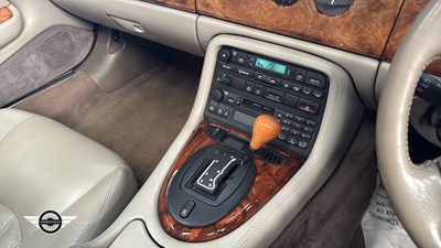 Lot 224 - 1998 JAGUAR XK8 CONVERTIBLE AUTO