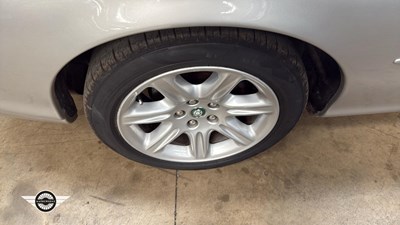 Lot 224 - 1998 JAGUAR XK8 CONVERTIBLE AUTO