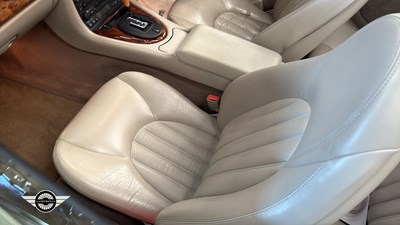 Lot 224 - 1998 JAGUAR XK8 CONVERTIBLE AUTO