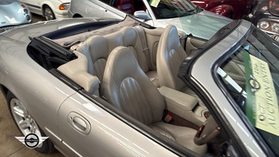 Lot 224 - 1998 JAGUAR XK8 CONVERTIBLE AUTO