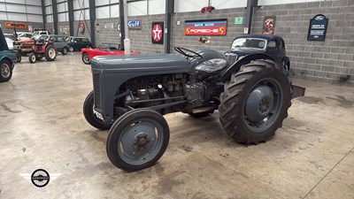 Lot 392 - 1953 MASSEY FERGUSON