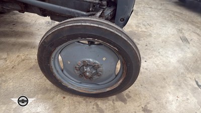Lot 392 - 1953 MASSEY FERGUSON
