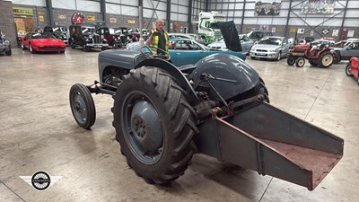 Lot 392 - 1953 MASSEY FERGUSON