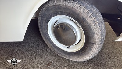Lot 404 - 1962 FORD ZEPHYR
