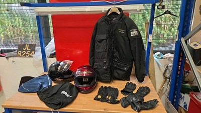 Lot 753 - MOTOR CYCLE CLOTHING & CRASH HELMETS