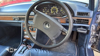 Lot 262 - 1988 MERCEDES 420 SEL AUTO