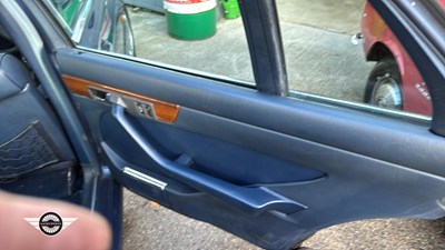 Lot 262 - 1988 MERCEDES 420 SEL AUTO