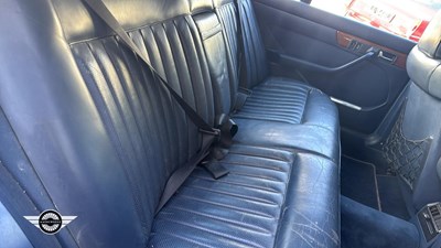 Lot 262 - 1988 MERCEDES 420 SEL AUTO