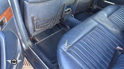 Lot 262 - 1988 MERCEDES 420 SEL AUTO