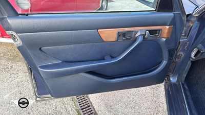 Lot 262 - 1988 MERCEDES 420 SEL AUTO