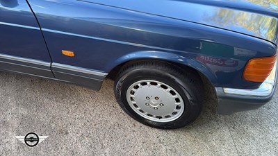Lot 262 - 1988 MERCEDES 420 SEL AUTO
