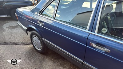 Lot 262 - 1988 MERCEDES 420 SEL AUTO
