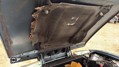 Lot 280 - 1985 ROVER 3500 VANDEN PLAS EFI AUTO