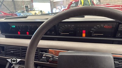 Lot 280 - 1985 ROVER 3500 VANDEN PLAS EFI AUTO
