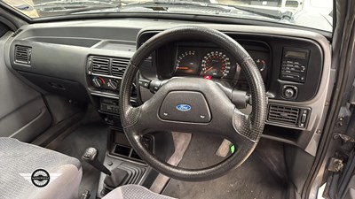 Lot 282 - 1988 FORD ORION GHIA I
