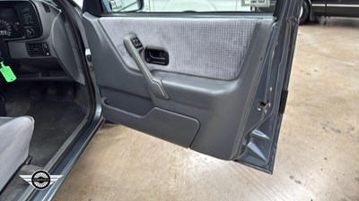 Lot 282 - 1988 FORD ORION GHIA I