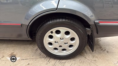 Lot 282 - 1988 FORD ORION GHIA I