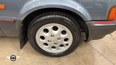 Lot 282 - 1988 FORD ORION GHIA I