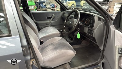 Lot 282 - 1988 FORD ORION GHIA I