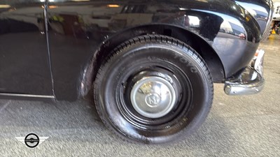 Lot 296 - 1955 MORRIS MINOR