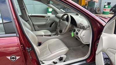 Lot 550 - 2001 MERCEDES C320 ELEGANCE AUTO