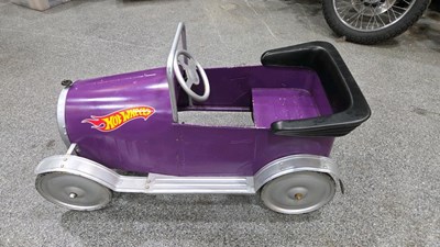Lot 283 - HOT WHEELS CHILDS PEDAL CAR