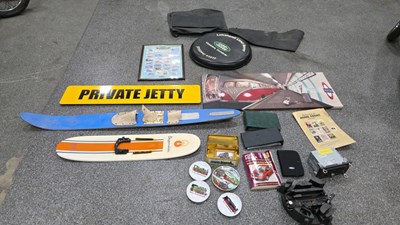 Lot 595 - LARGE LOT OF MEMORABILIA