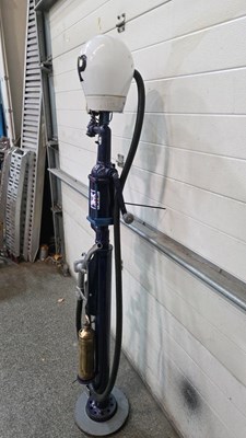 Lot 43 - VINTAGE STYLE BP PUMP WITH LIGHT
