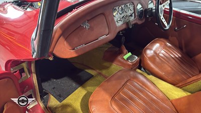 Lot 830 - 1961 DAIMLER SP 250