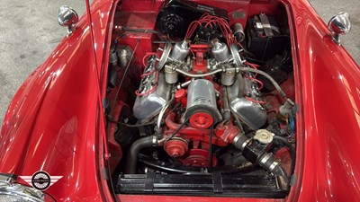 Lot 830 - 1961 DAIMLER SP 250