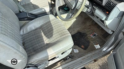 Lot 802 - 1980 DATSUN BLUEBIRD CPE