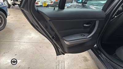 Lot 614 - 2007 BMW 330I SE TOURING AUTO