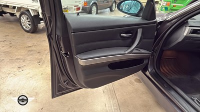 Lot 614 - 2007 BMW 330I SE TOURING AUTO