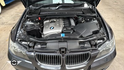 Lot 614 - 2007 BMW 330I SE TOURING AUTO